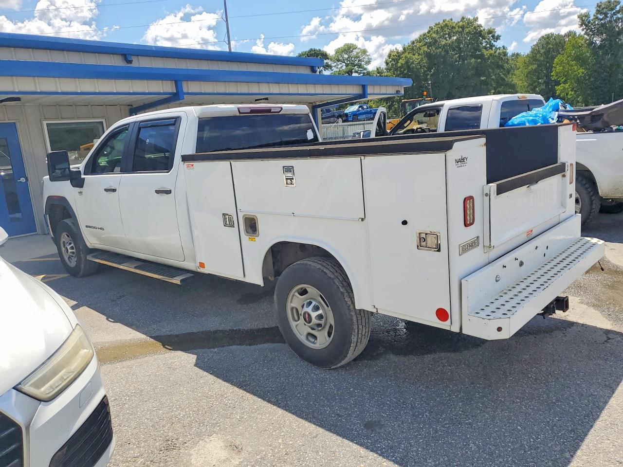 2021 GMC SIERRA C2500 HEAVY DUTY — Фото 2 из 12