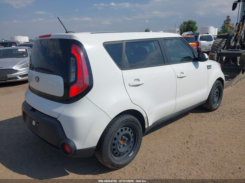 KNDJN2A20F7231885 2015 KIA SOUL photo no. 4