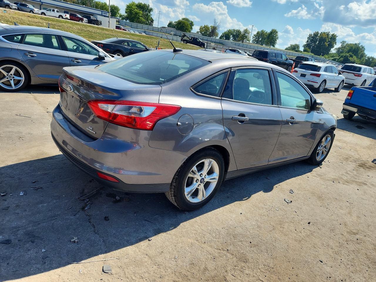 2014 FORD FOCUS SE — Фото 3 из 12