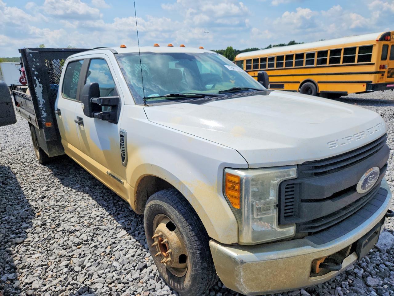 1FD8W3GT1HEB49045 2017 FORD F350 photo no. 4