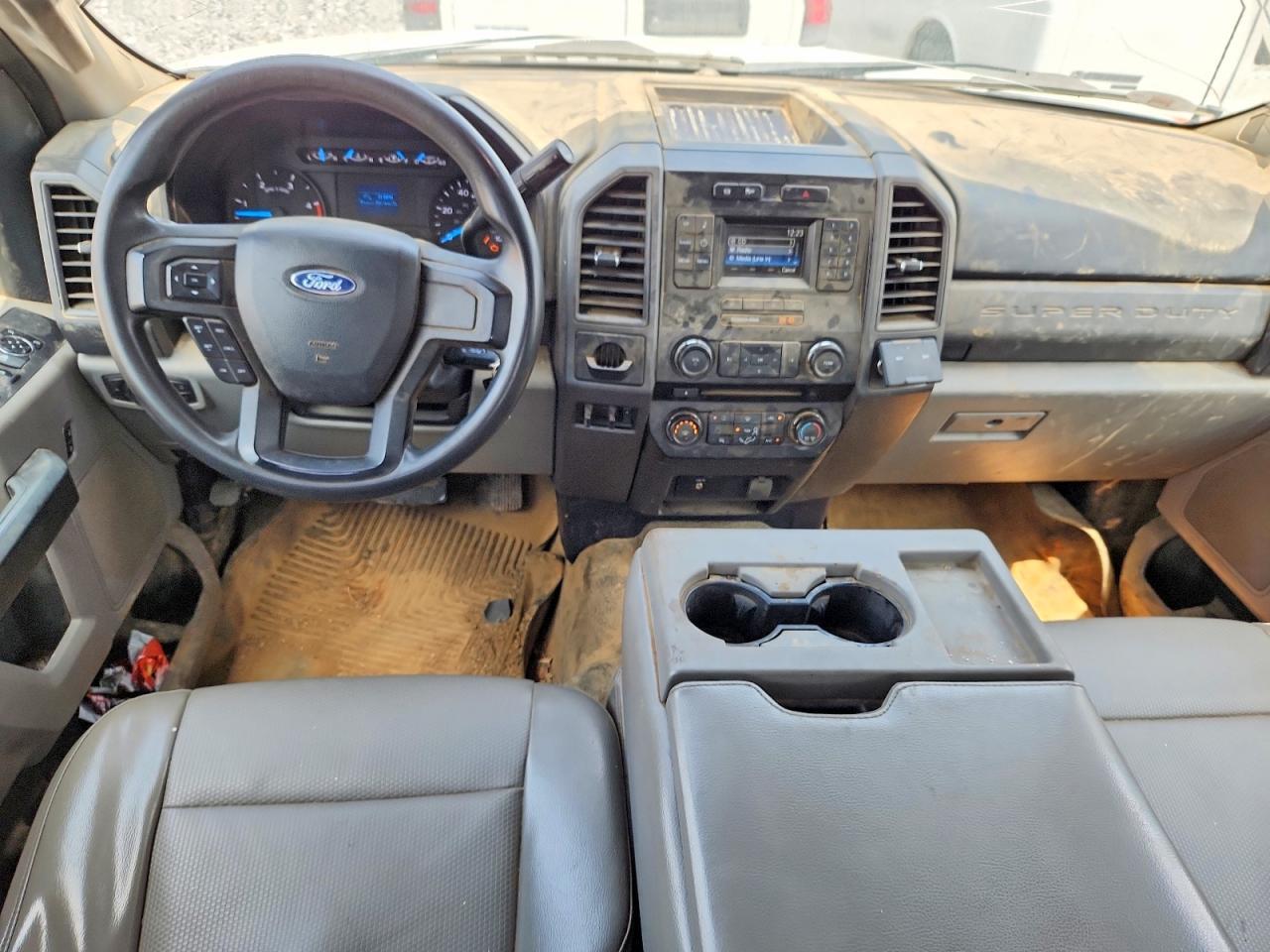 1FD8W3GT1HEB49045 2017 FORD F350 photo no. 8