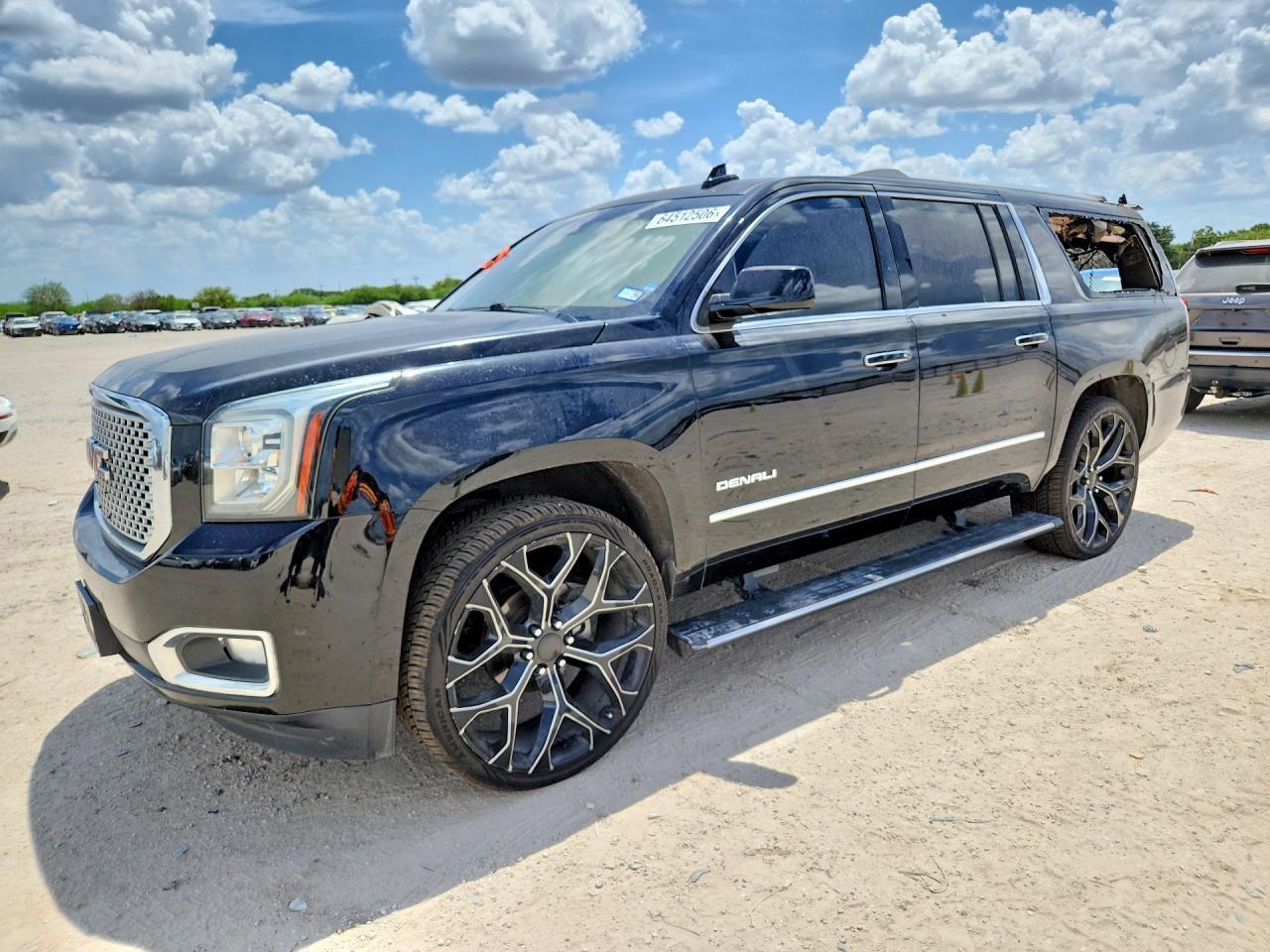 2016 GMC YUKON XL 1GKS2HKJXGR466133