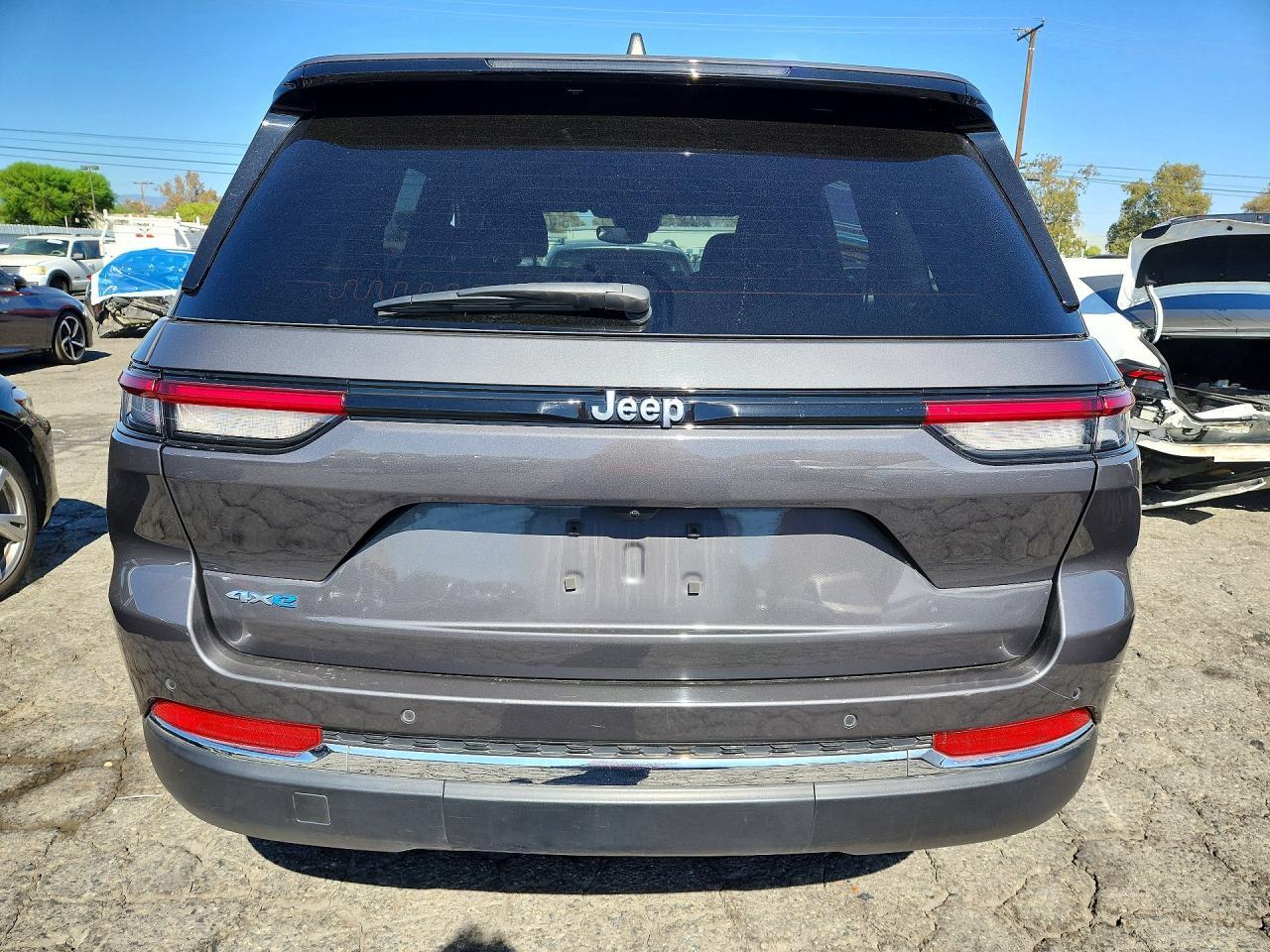 2024 JEEP GRAND CHEROKEE LIMITED 4XE — Фото 6 из 12