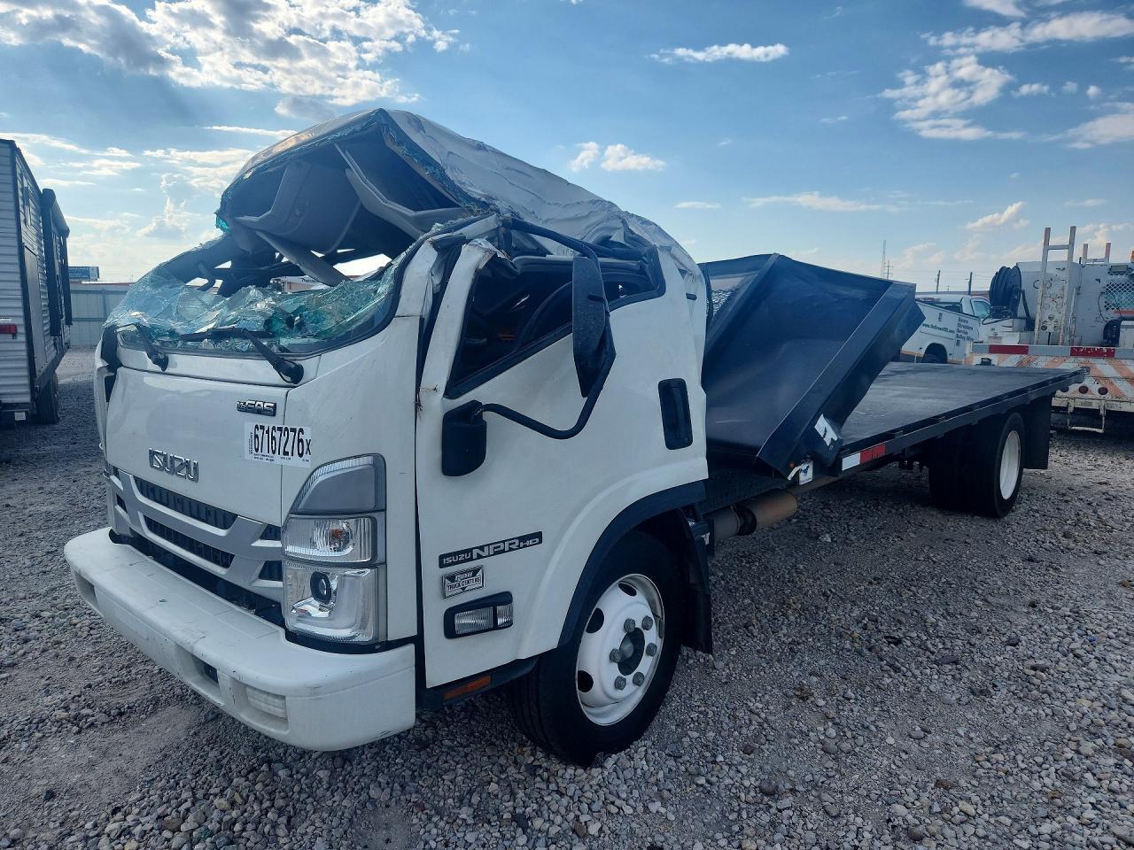 2023 ISUZU NPR HD
