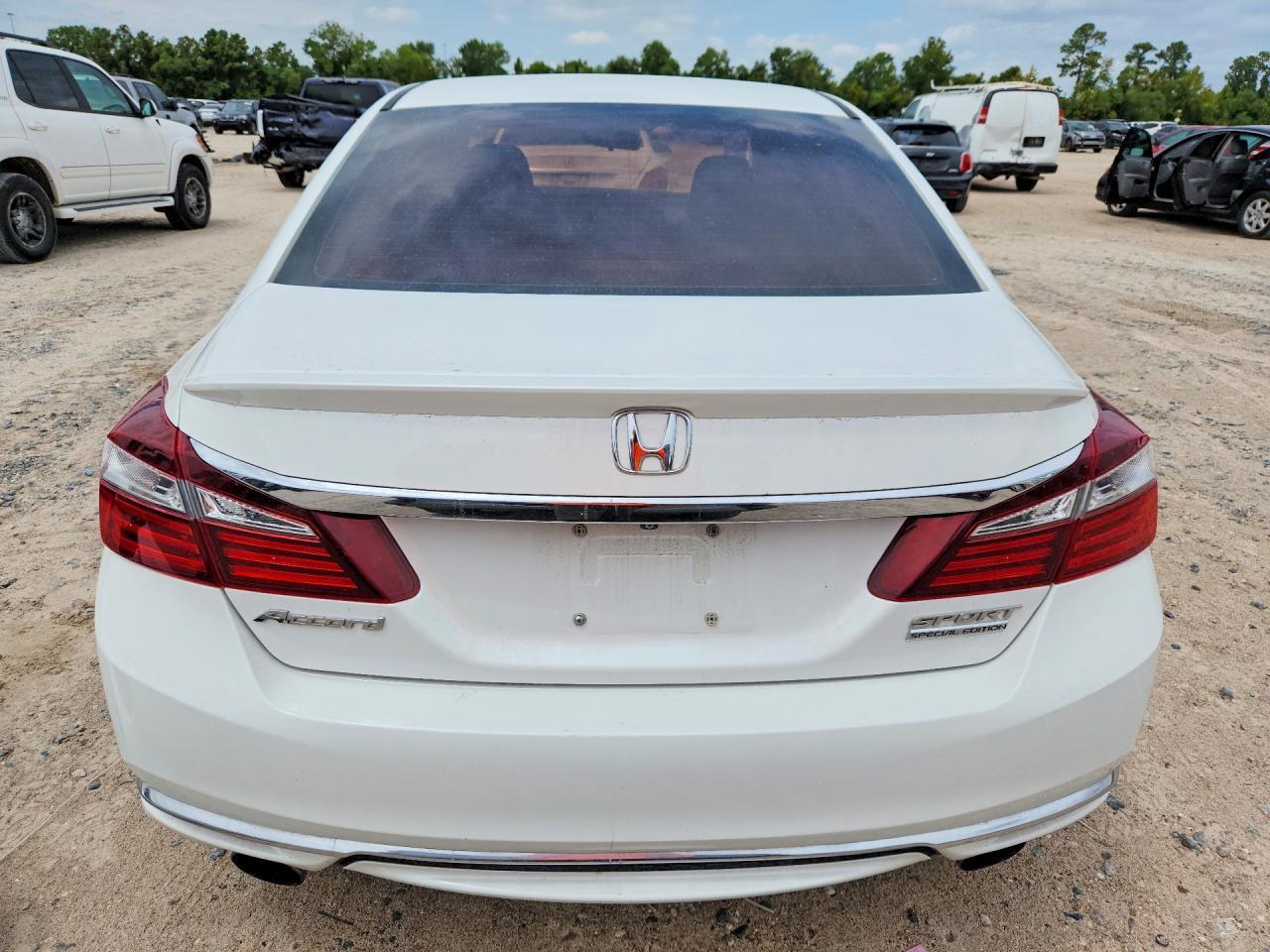 2017 HONDA ACCORD SPORT SPECIAL EDITION — Фото 6 из 13