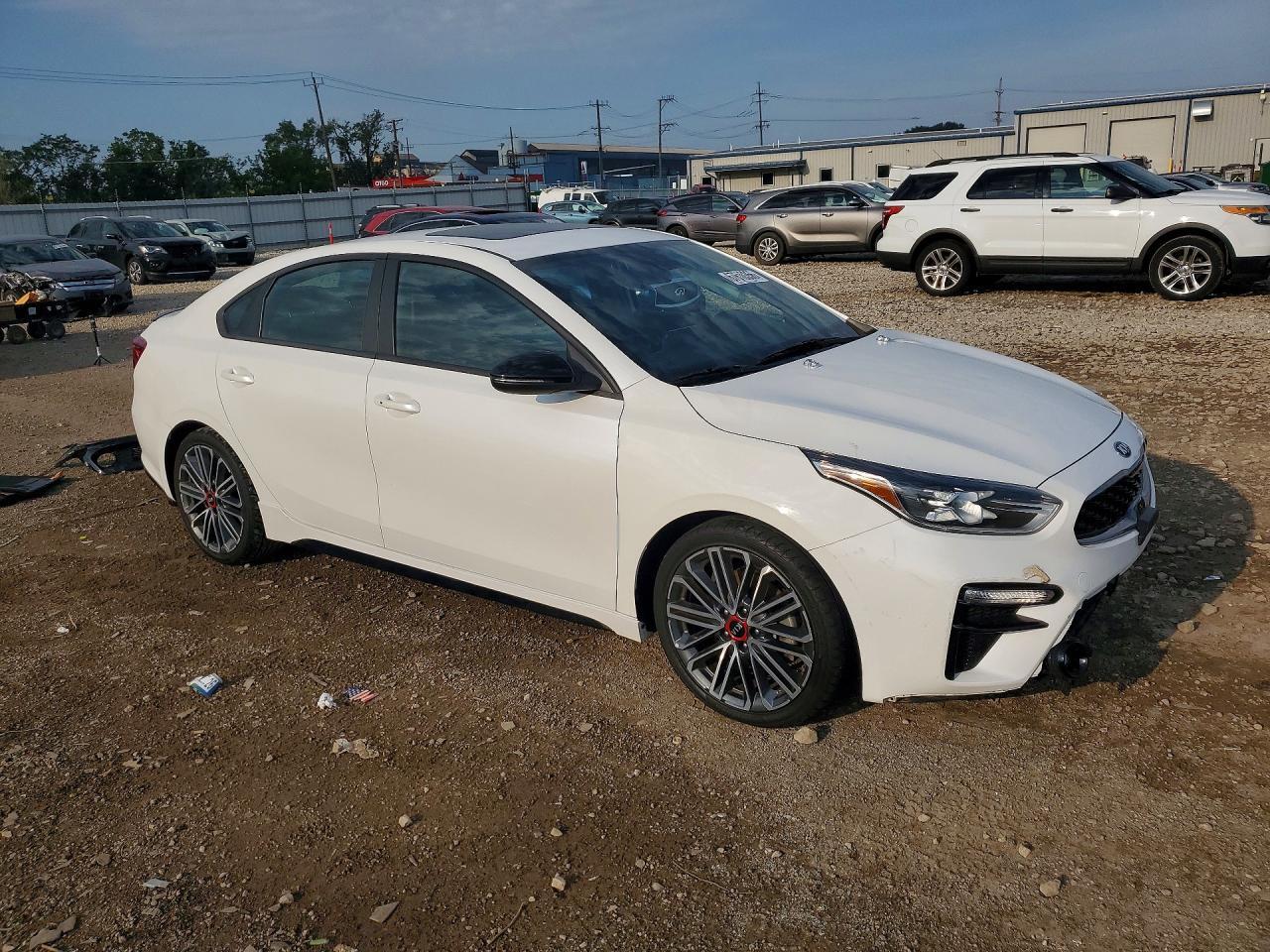 2021 KIA FORTE GT — Фото 4 из 13