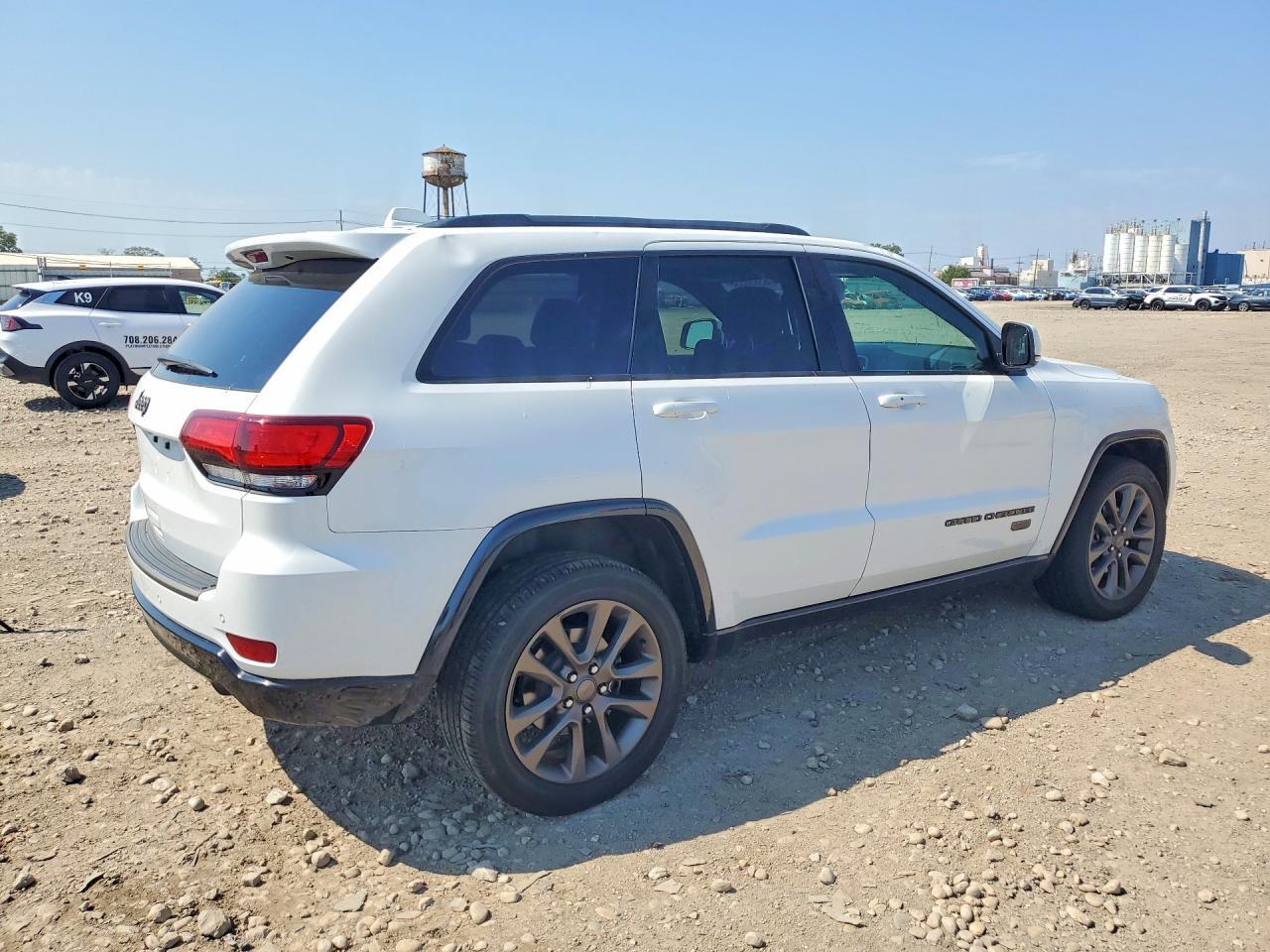2016 JEEP GRAND CHEROKEE LIMITED — Фото 3 из 13