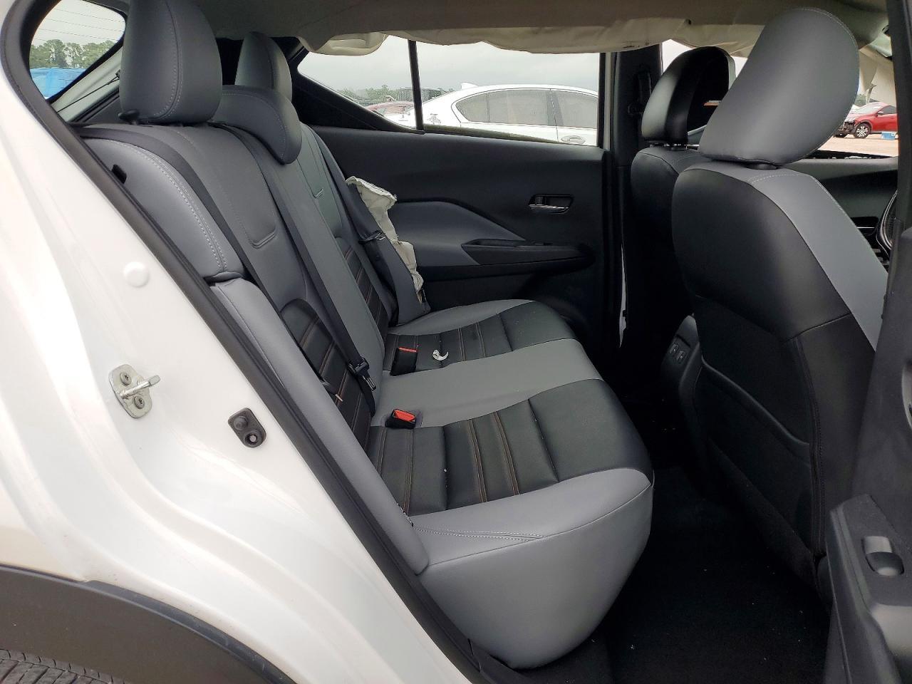 2024 NISSAN KICKS SR — Фото 11 из 13
