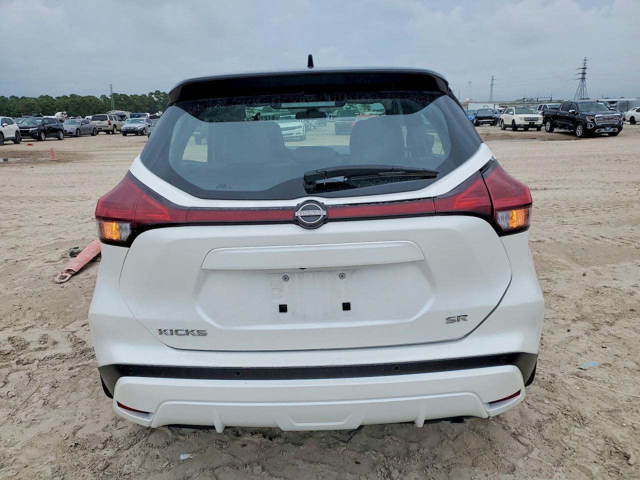 2024 NISSAN KICKS SR — Фото 6 из 13