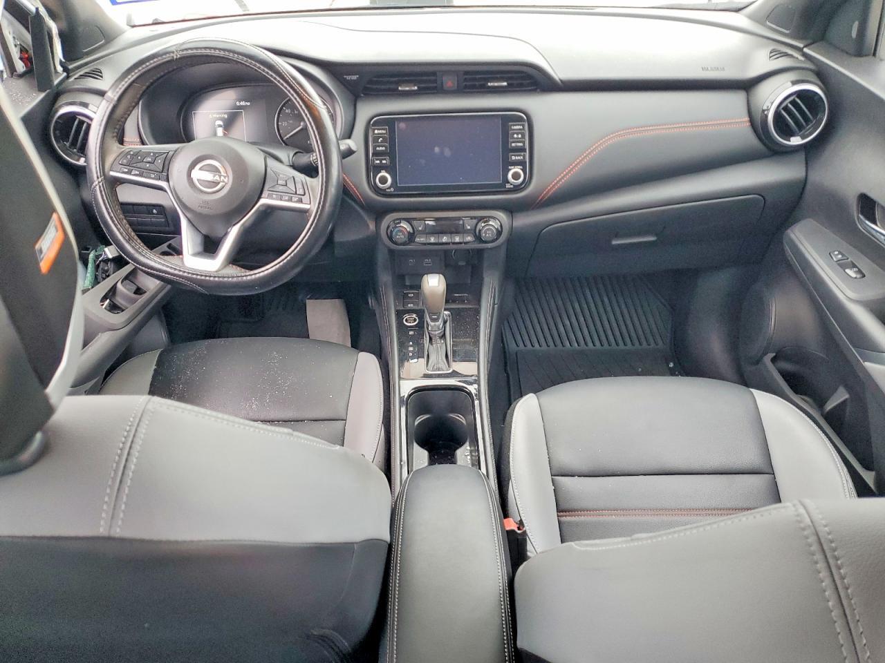 2024 NISSAN KICKS SR — Фото 8 из 13