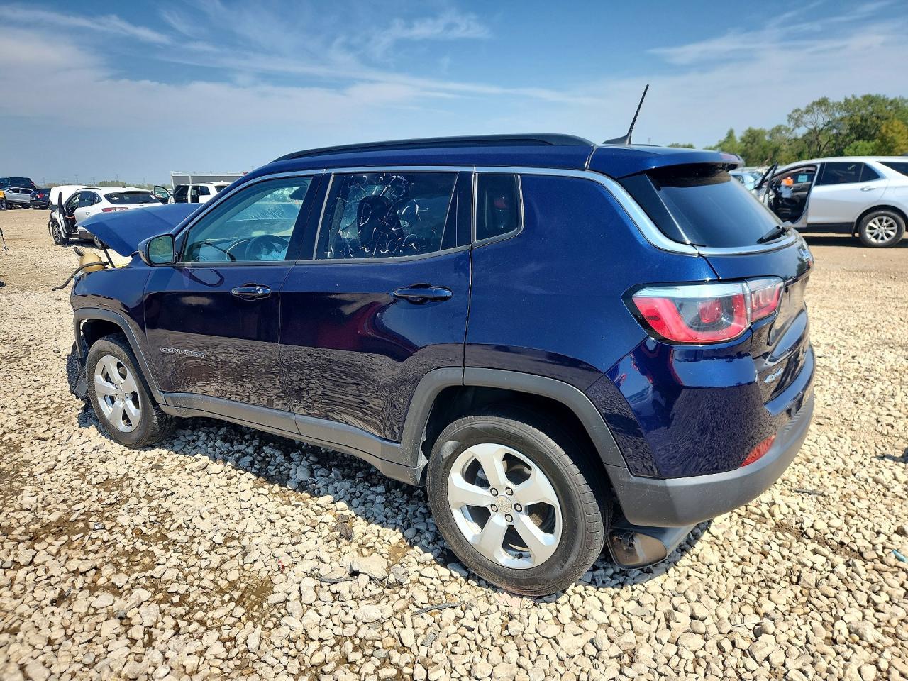 2018 JEEP COMPASS LATITUDE — Фото 2 из 12