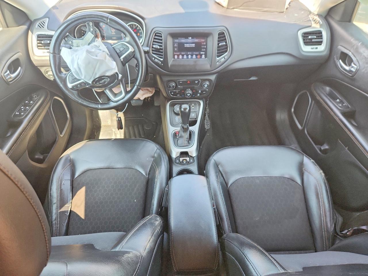 2018 JEEP COMPASS LATITUDE — Фото 8 из 12