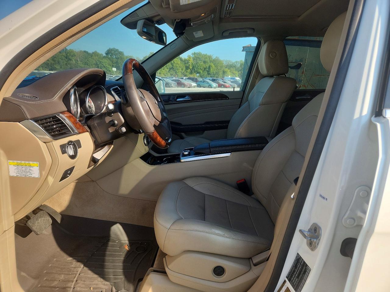 2014 MERCEDES-BENZ ML 550 4MATIC — Фото 7 из 13