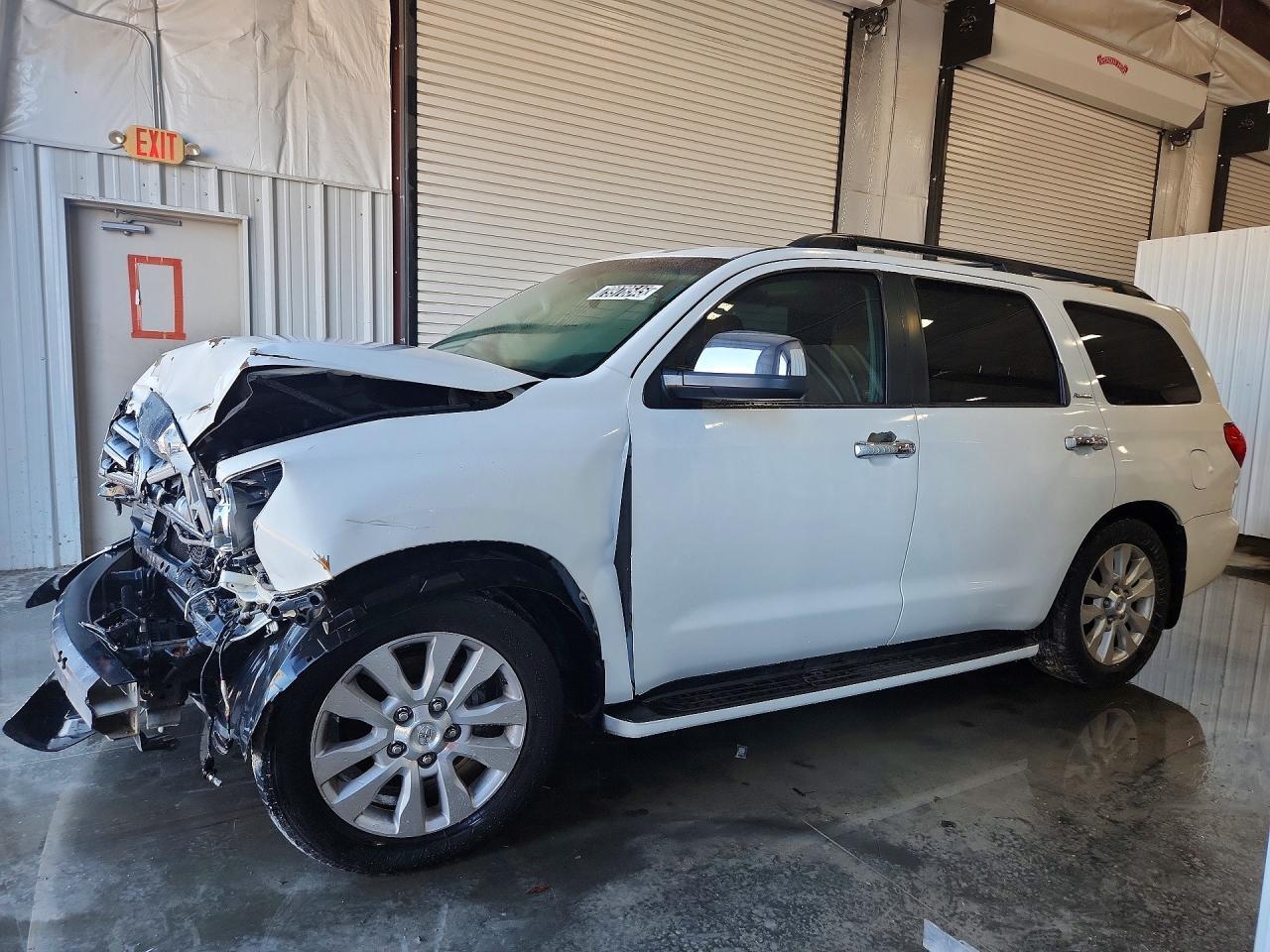 2013 TOYOTA SEQUOIA 5TDYY5G18DS047013