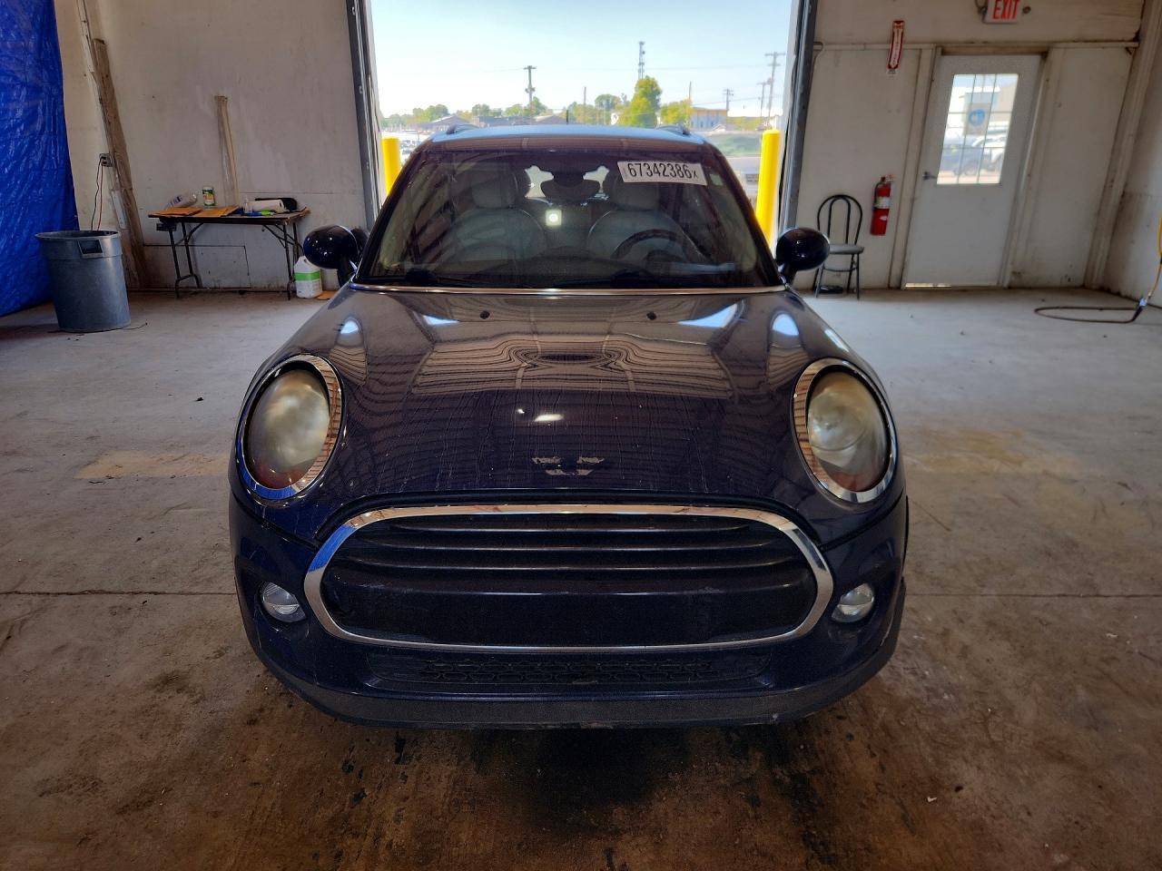 2017 MINI COOPER — Фото 5 из 12