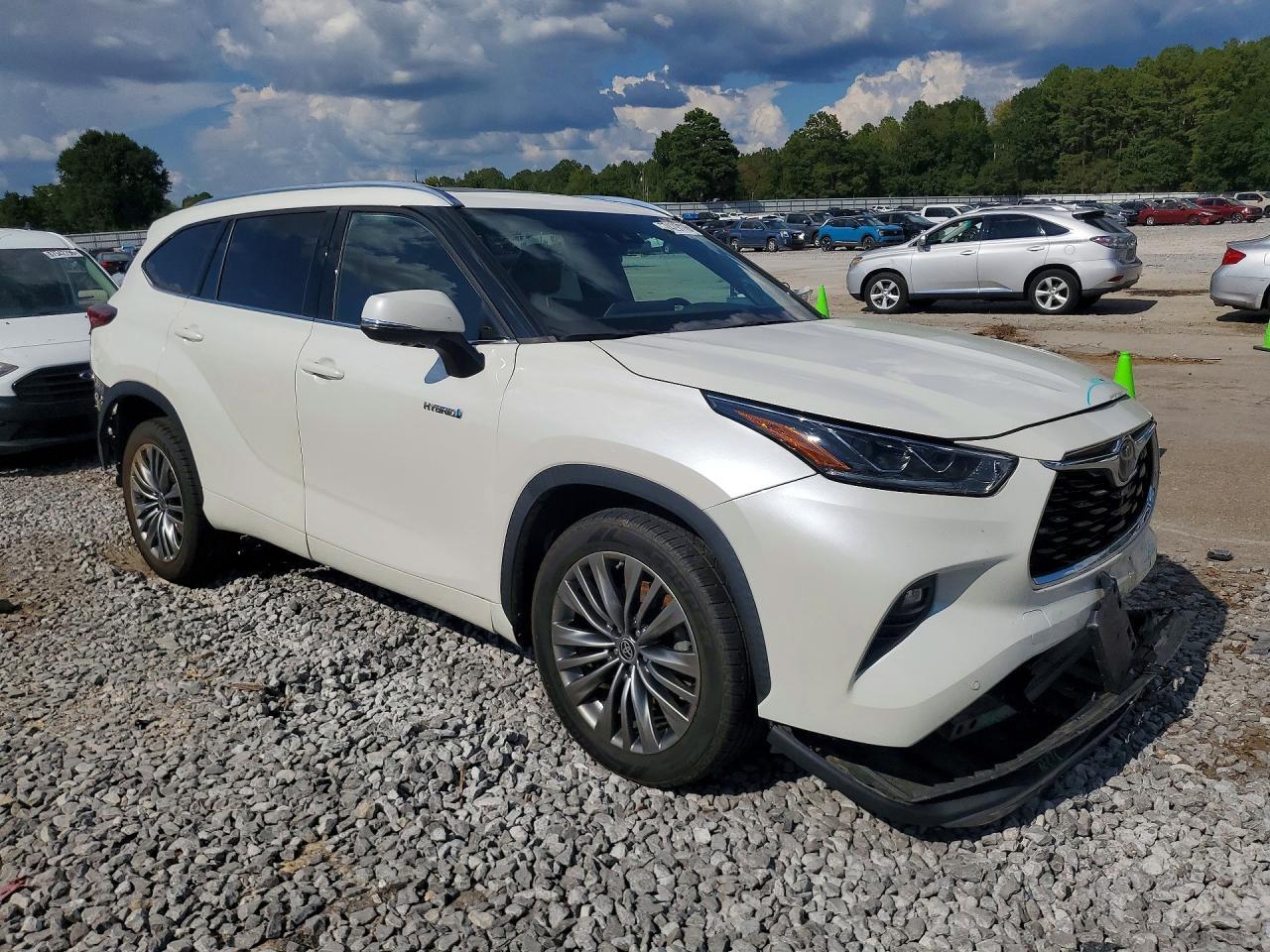 2021 TOYOTA HIGHLANDER HYBRID PLATINUM — Фото 4 из 14