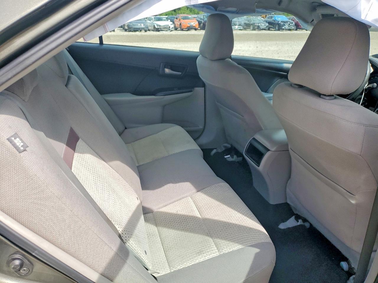 2014 TOYOTA CAMRY LE — Фото 10 из 12