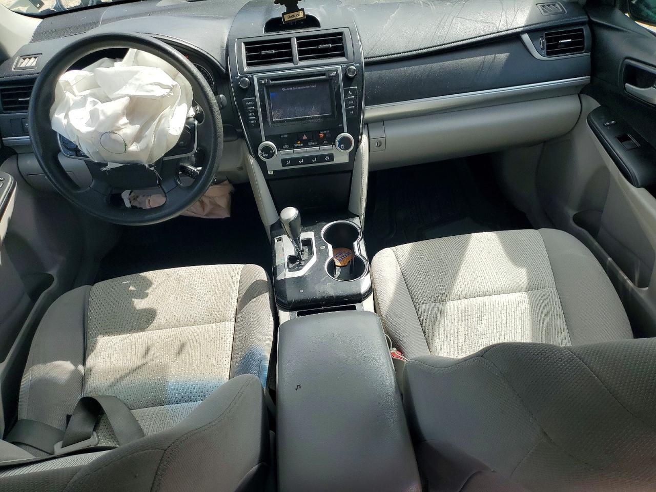 2014 TOYOTA CAMRY LE — Фото 8 из 12