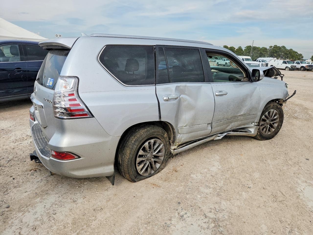 JTJJM7FX8F5101205 2015 LEXUS GX photo no. 3