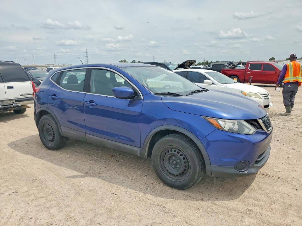 2018 NISSAN ROGUE SPORT S — Фото 4 из 13
