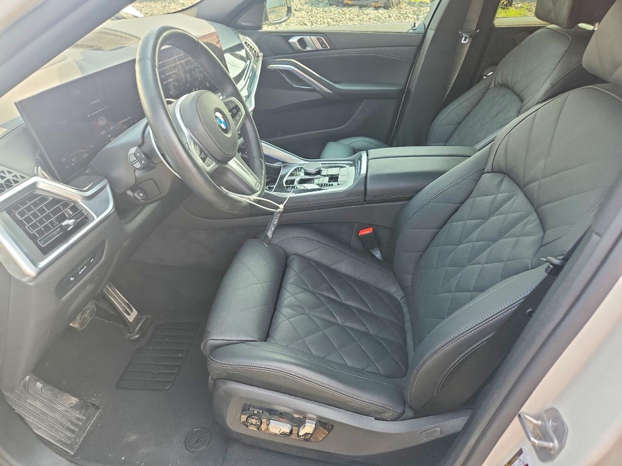 5UX33EX02T9232654 2026 BMW X6 photo no. 7