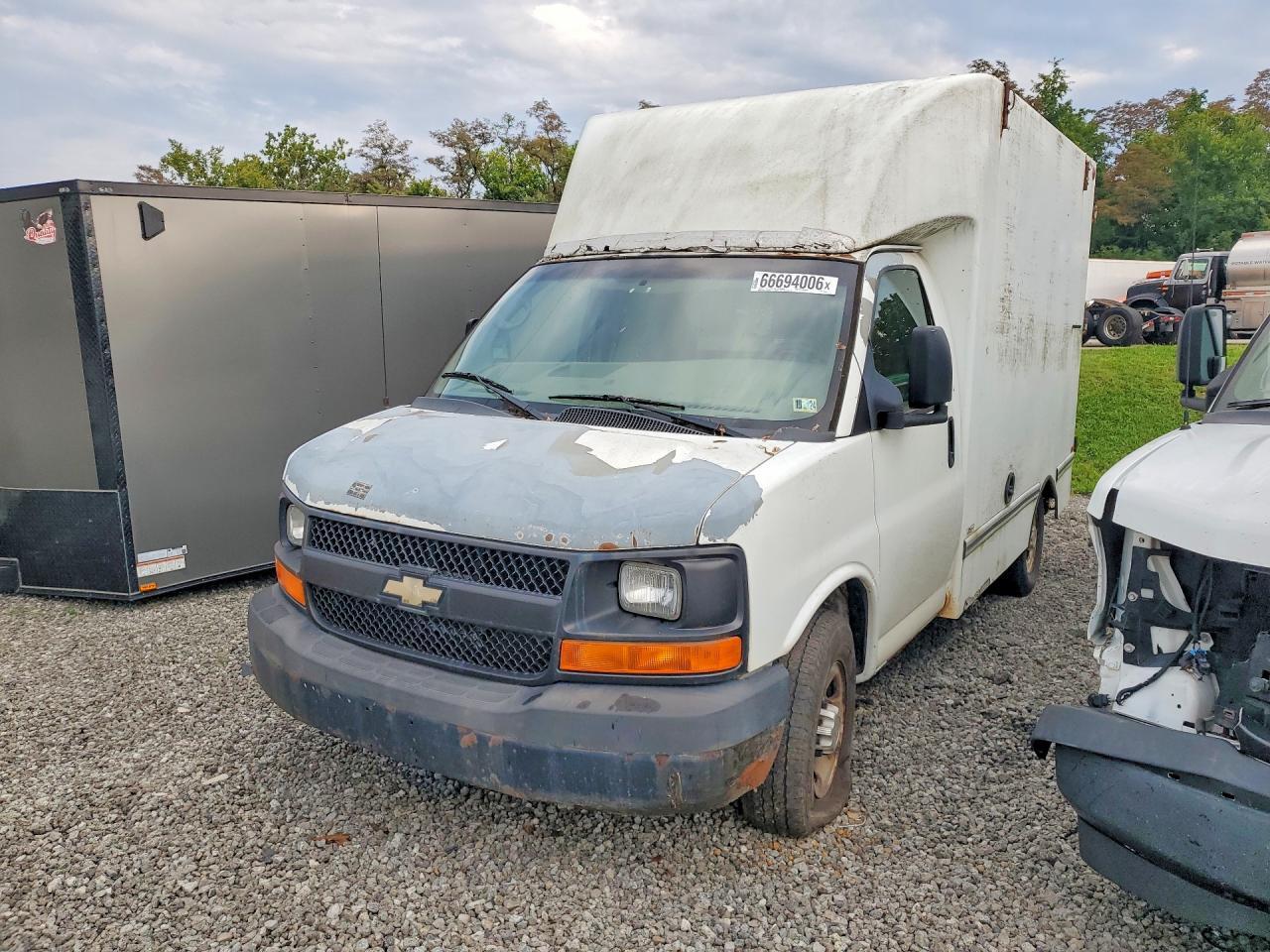 2010 CHEVROLET EXPRESS G3500 1GB3G2BG3A1121734