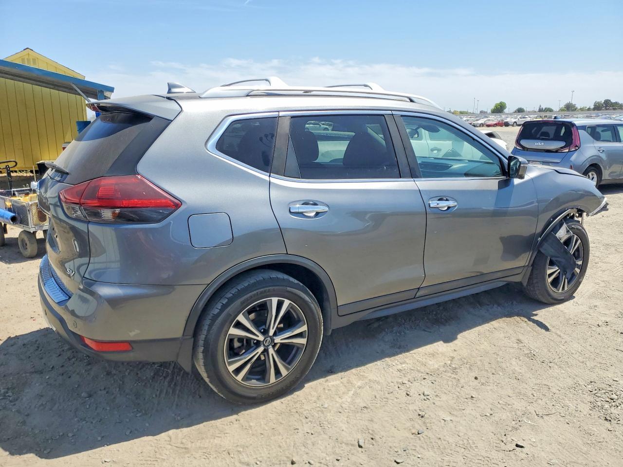 5N1AT2MT0LC791706 2020 NISSAN ROGUE photo no. 3