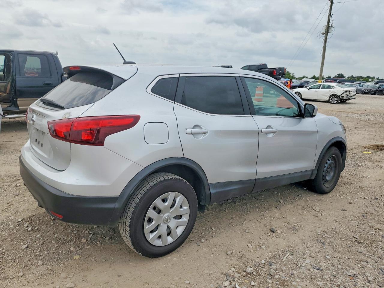 2019 NISSAN ROGUE SPORT S — Фото 3 из 13