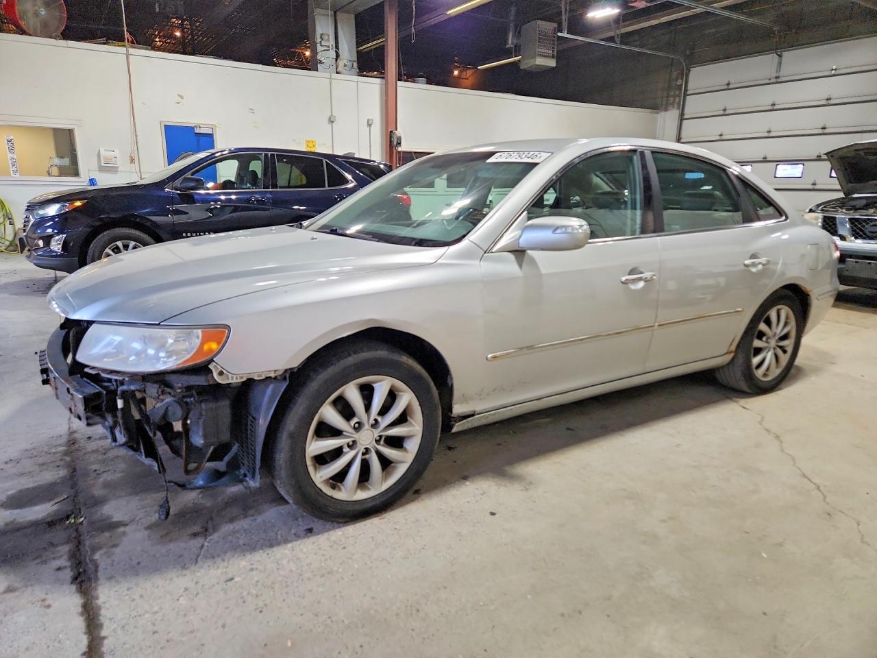 2008 HYUNDAI AZERA KMHFC46F38A305255