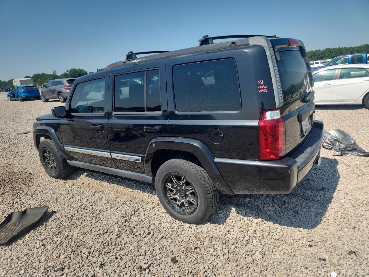 2010 JEEP COMMANDER SPORT — Фото 2 из 13