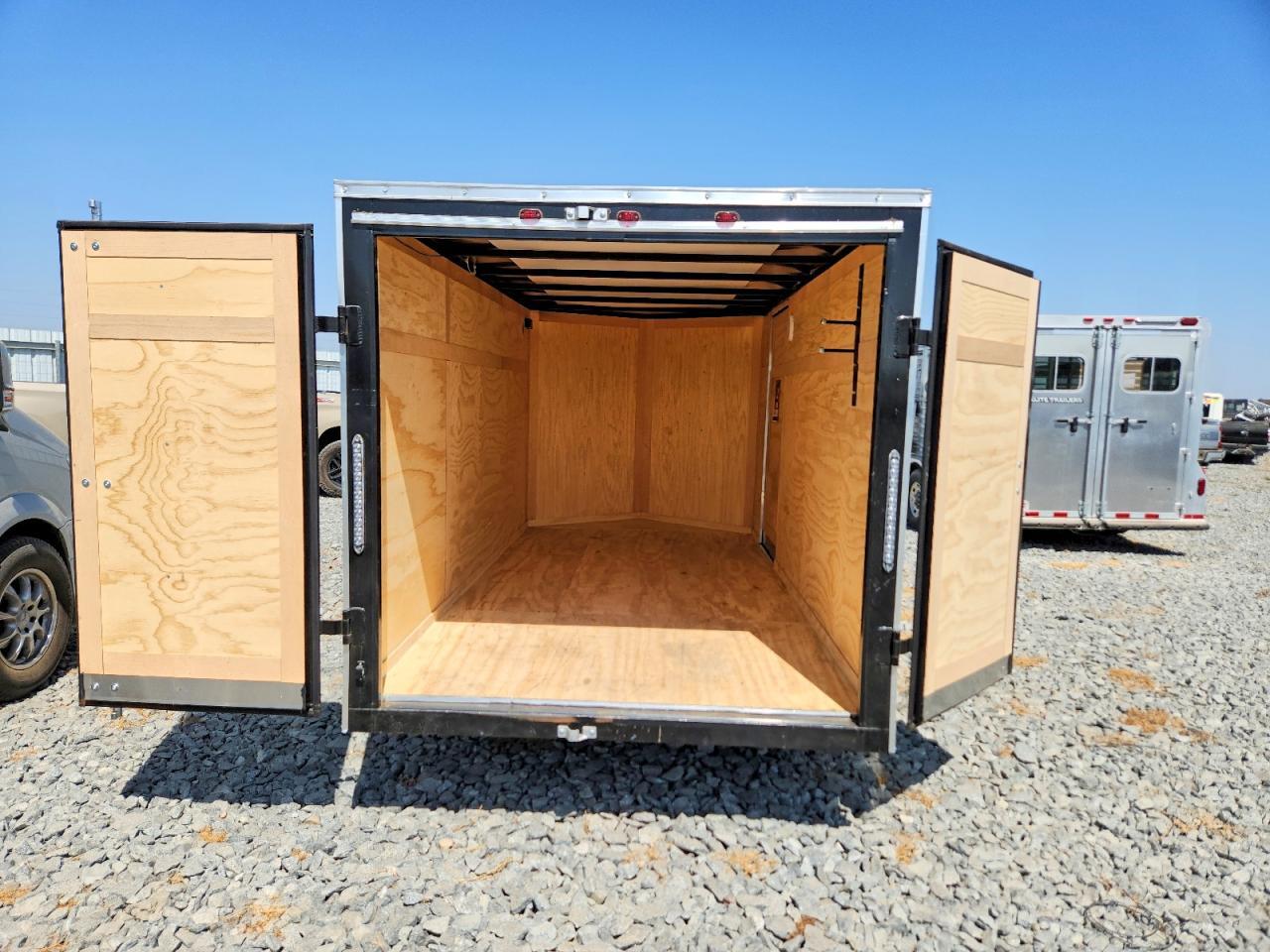 2025 INTERSTATE VICTV612SAFS ENCLOSED CARGO TRAILER — Фото 11 из 11