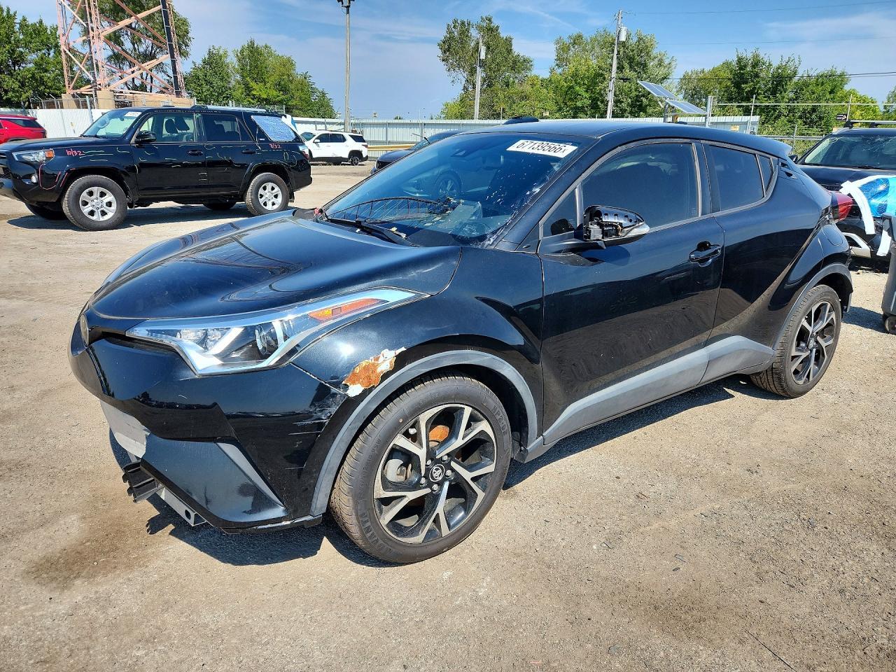 2019 TOYOTA C-HR XLE