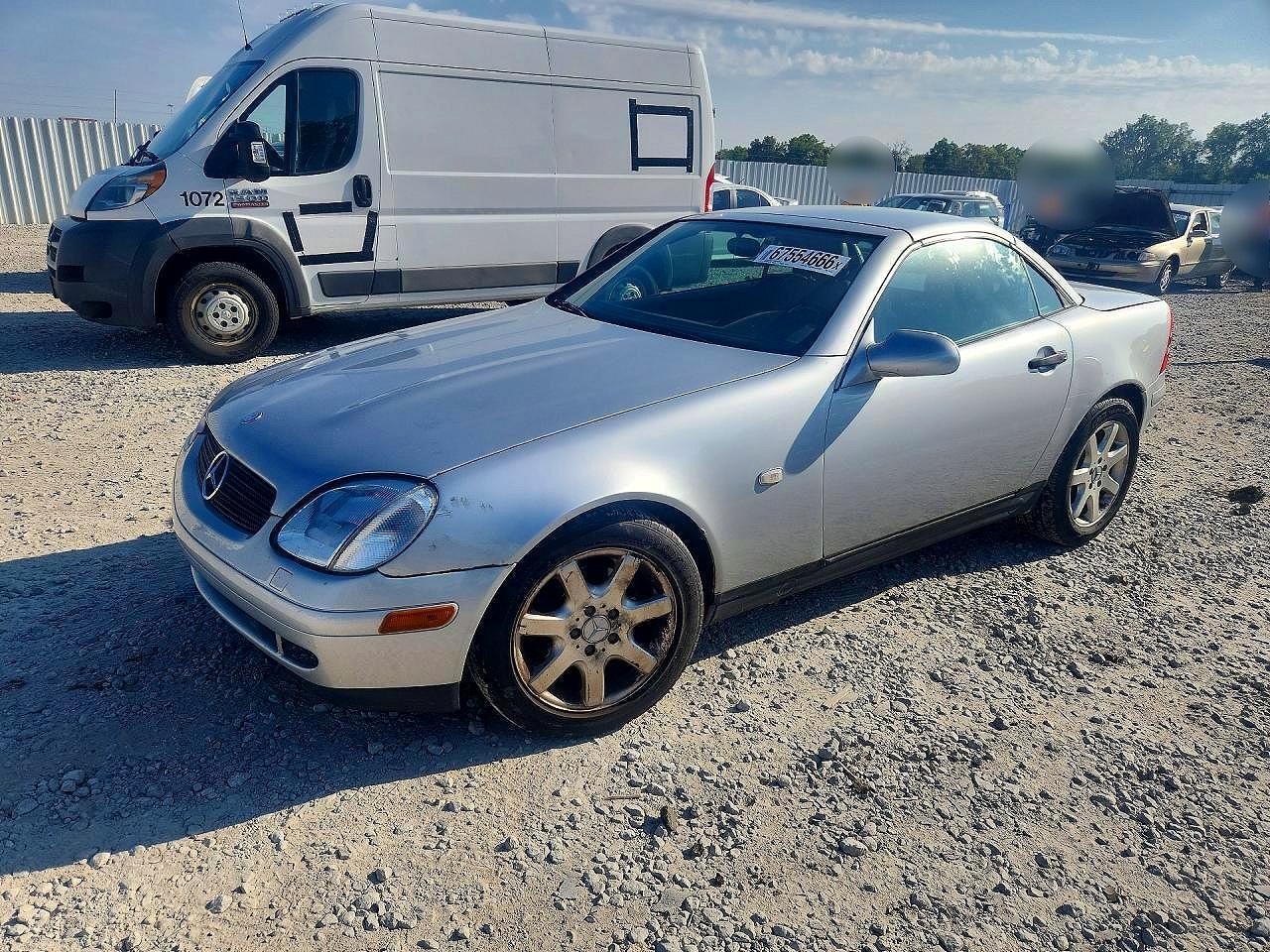 1998 MERCEDES-BENZ SLK WDBKK47F6WF011092