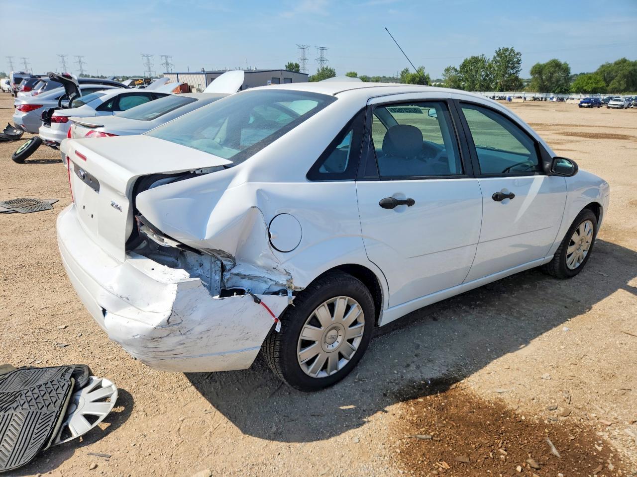 2005 FORD FOCUS ZX4 — Фото 3 из 12