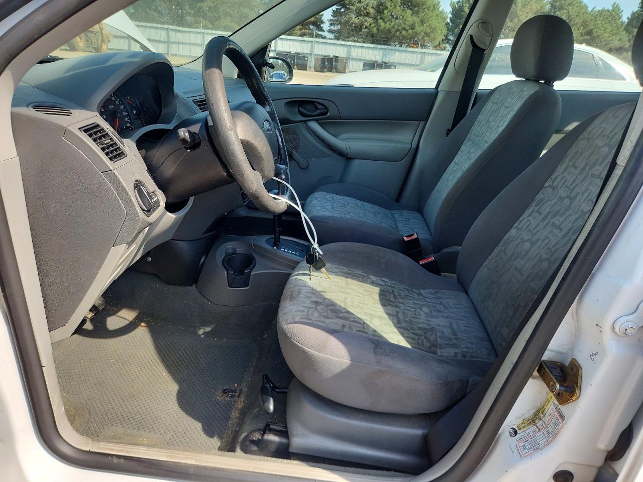 2005 FORD FOCUS ZX4 — Фото 7 из 12