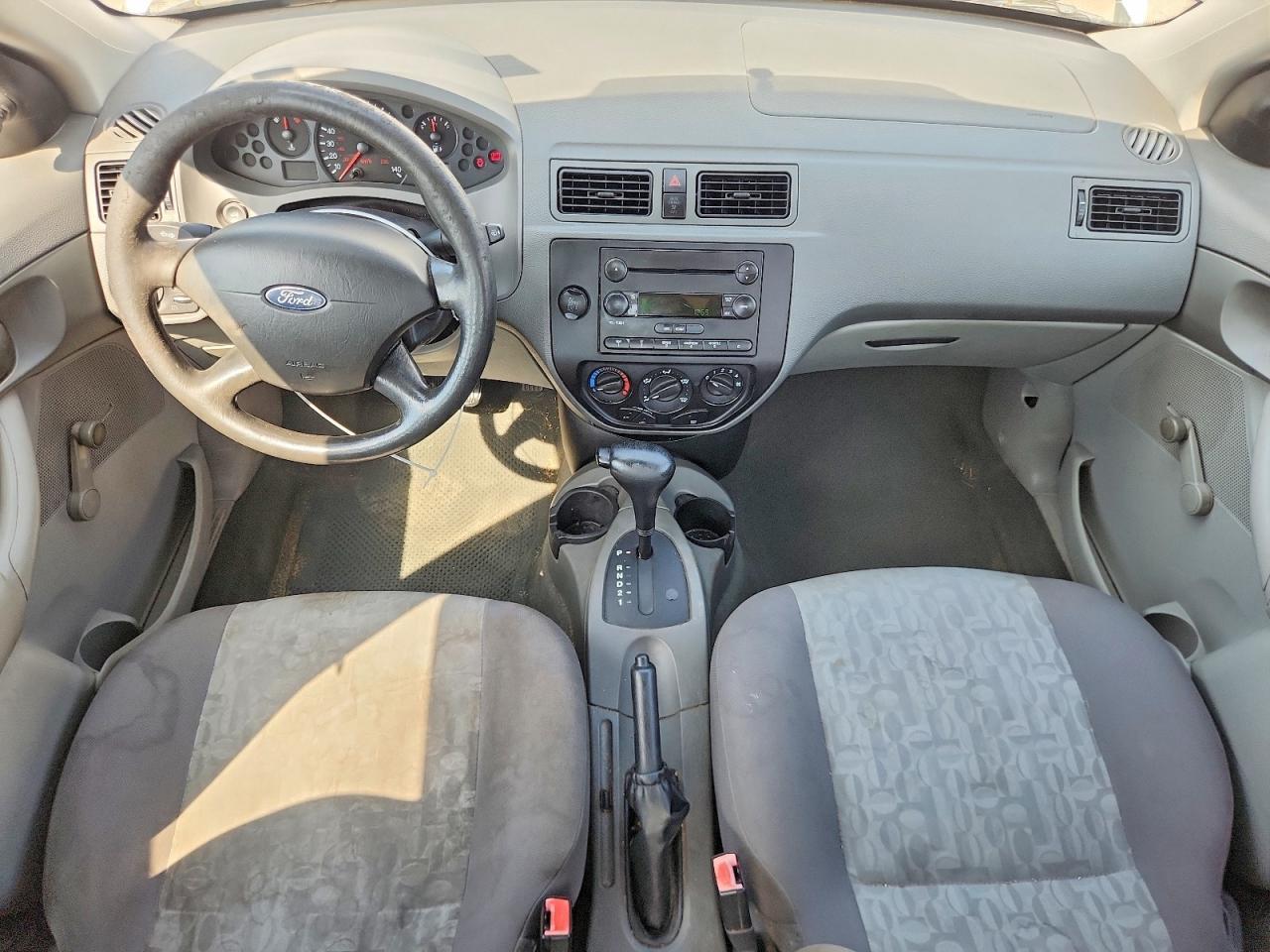 2005 FORD FOCUS ZX4 — Фото 8 из 12