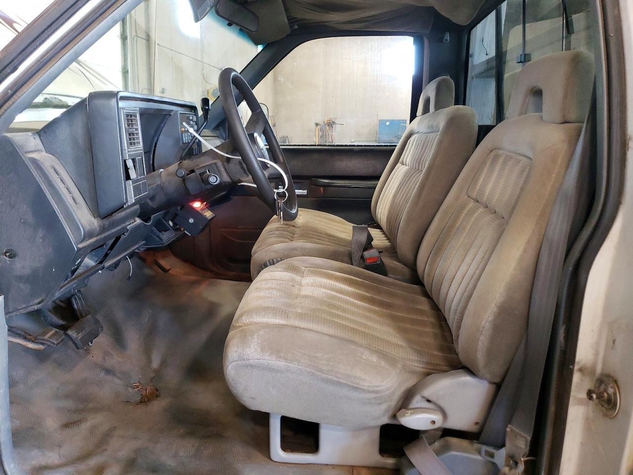 1992 GMC SIERRA C3500 HEAVY DUTY — Фото 7 из 12