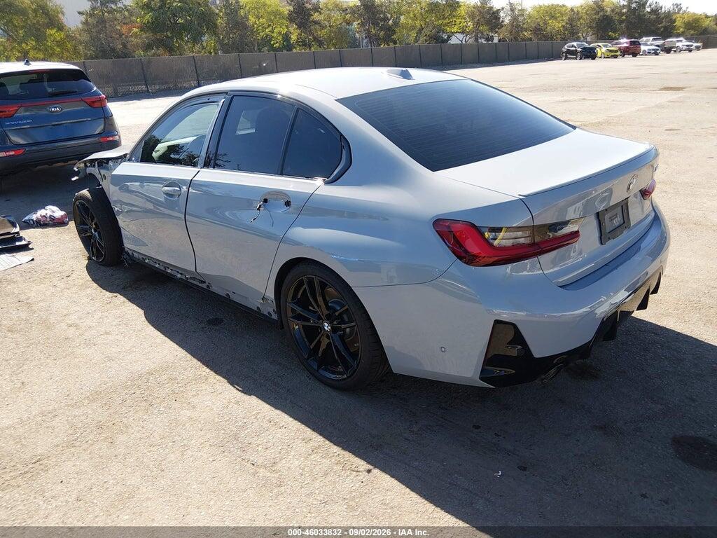 3MW69FF03R8E44435 2024 BMW 330I photo no. 3