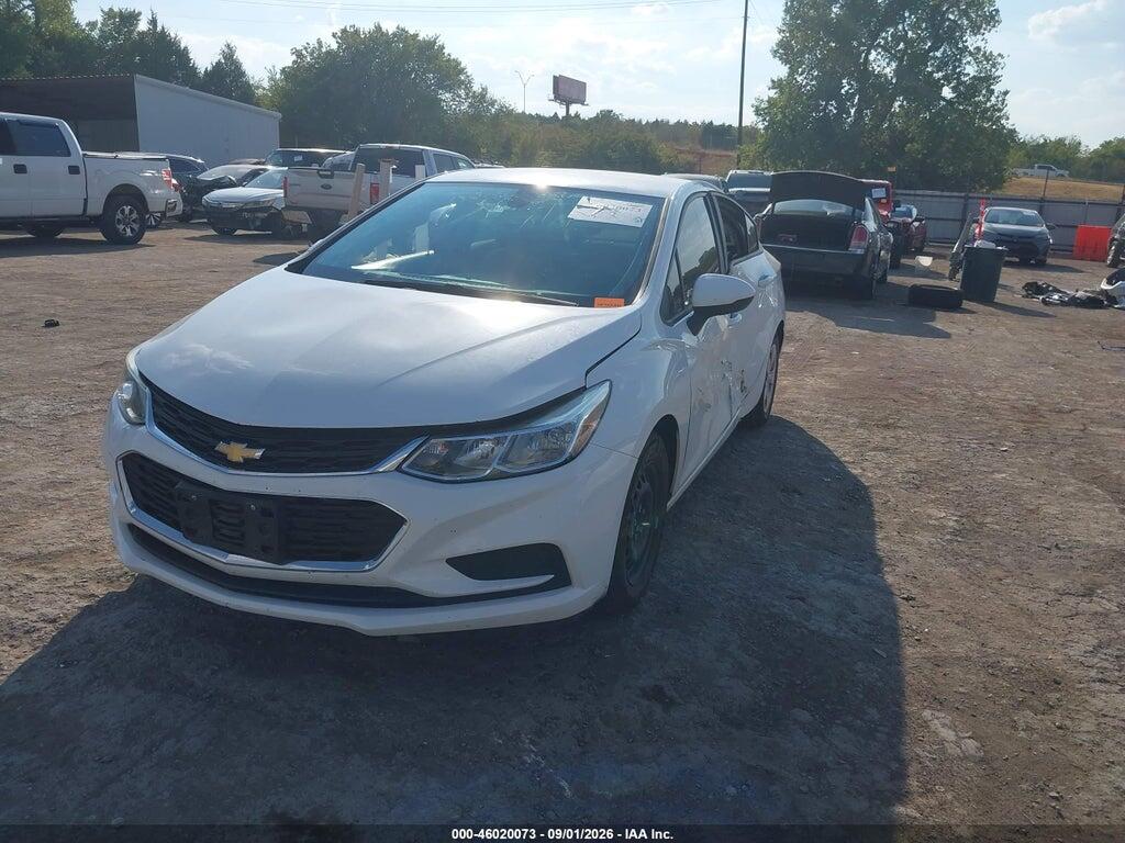 1G1BC5SM3J7118333 2018 CHEVROLET CRUZE photo no. 2