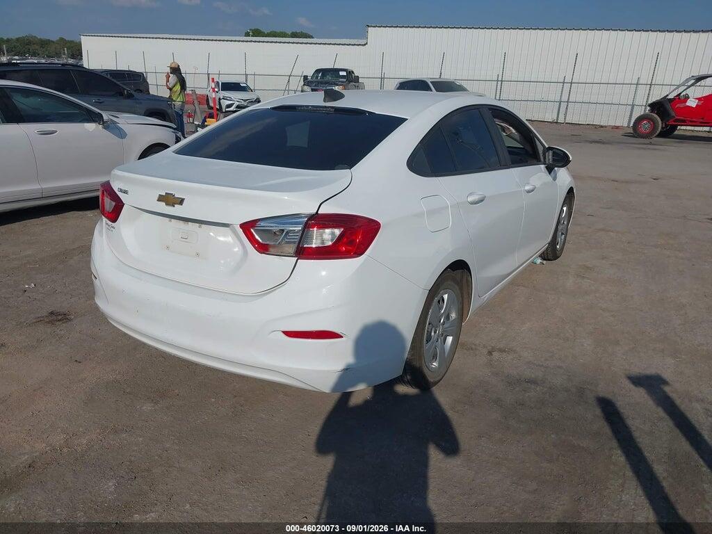 1G1BC5SM3J7118333 2018 CHEVROLET CRUZE photo no. 4