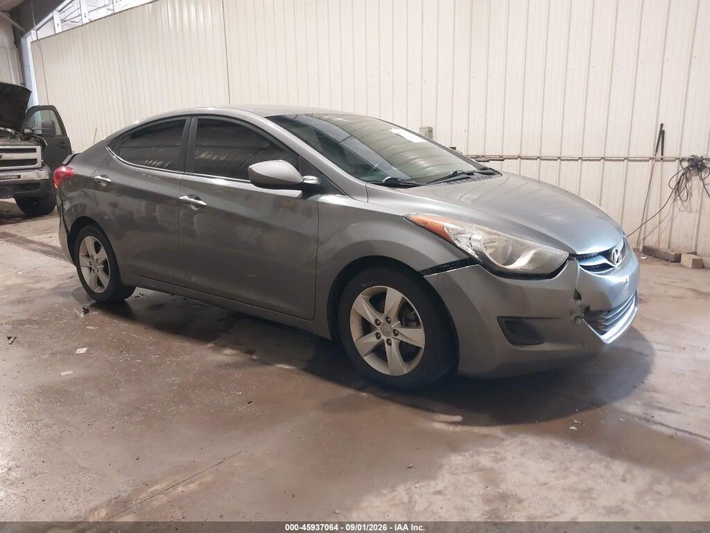 2013 HYUNDAI ELANTRA 5NPDH4AE2DH335216
