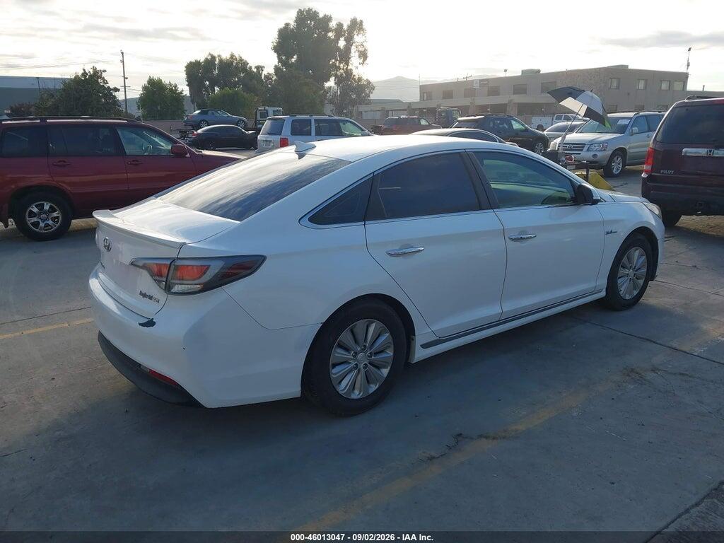 KMHE24L16HA059230 2017 HYUNDAI SONATA HYBRID photo no. 4
