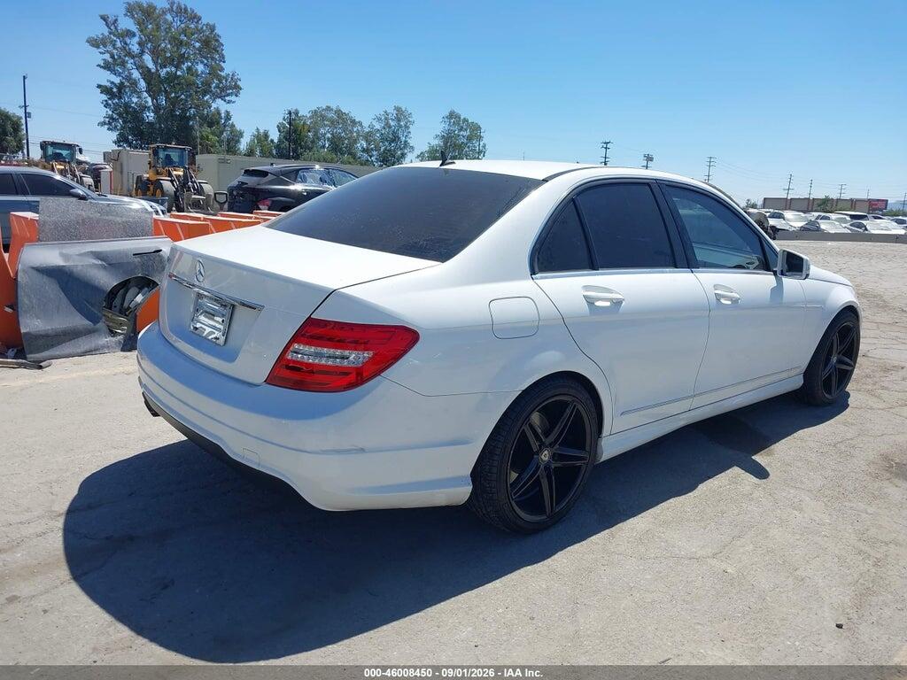 WDDGF4HB9DR296377 2013 MERCEDES-BENZ C 250 photo no. 4