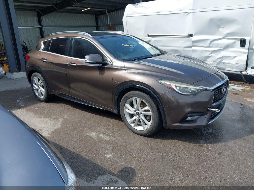 2018 INFINITI QX30 SJKCH5CP1JA046005