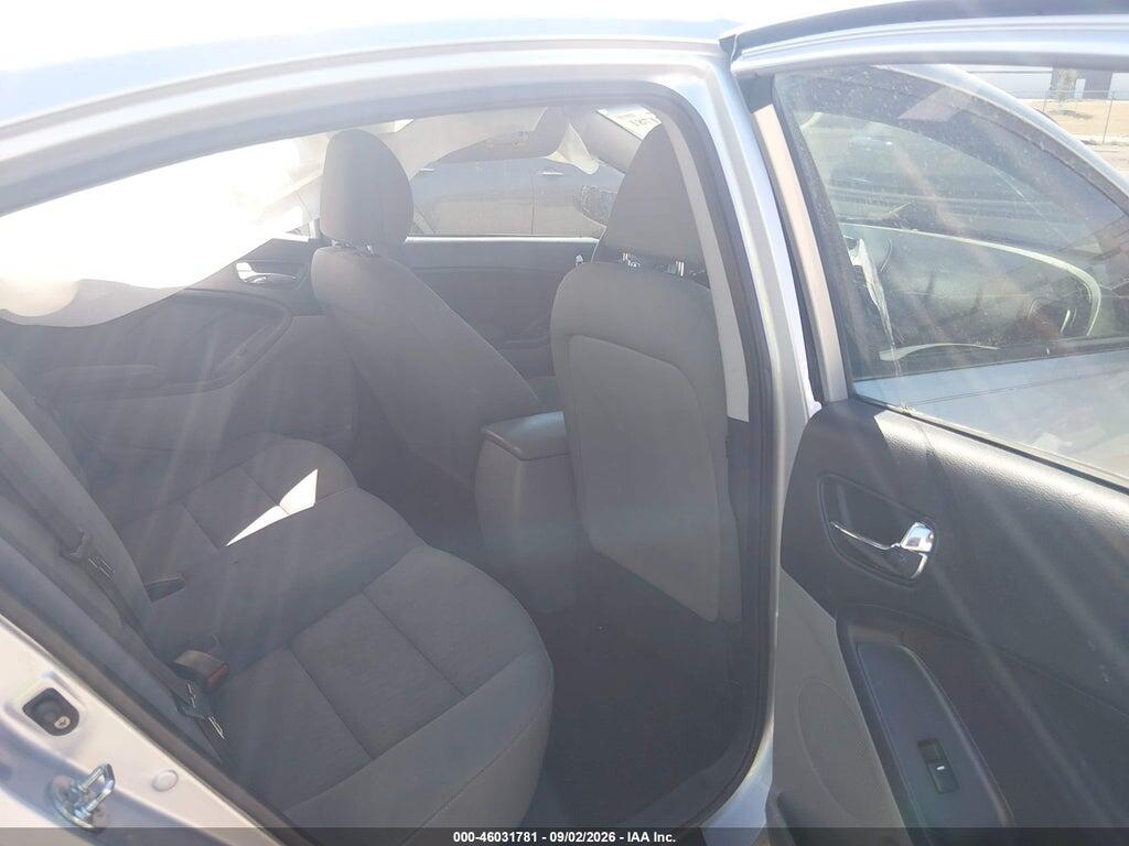 KNAFK4A69G5523221 2016 KIA FORTE photo no. 8