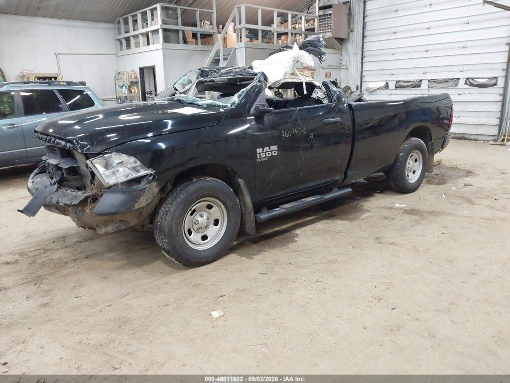 3C6JR7DG5PG671946 2023 RAM 1500 CLASSIC photo no. 2