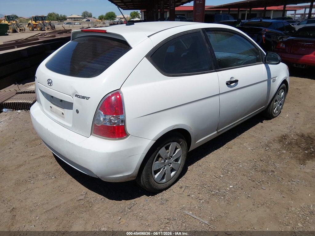 KMHCM36CX8U100689 2008 HYUNDAI ACCENT photo no. 4