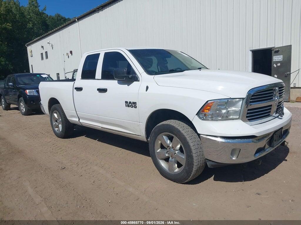 2015 RAM 1500 1C6RR7GT5FS611507