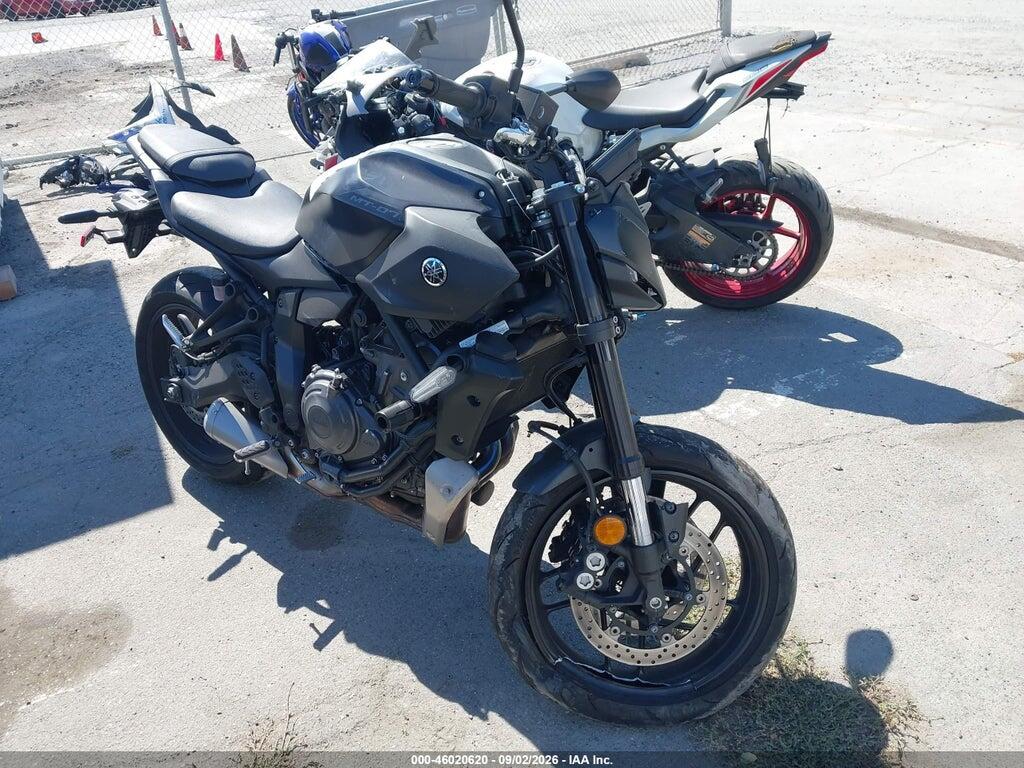2025 YAMAHA MTN690 JYARM48Y7SA000616