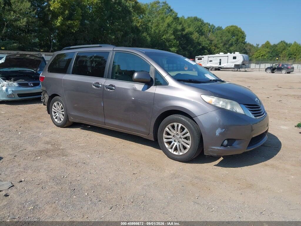 5TDYK3DC0GS695543 2016 TOYOTA SIENNA photo no. 1